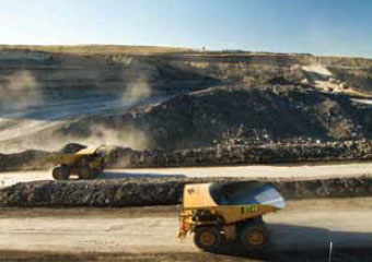 The open-cut operation site in Minerva coal mine in Australia, in which Sojitz Corporation holds a 96% interest